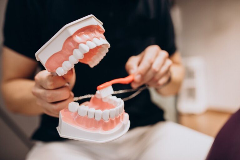 A falta de acesso aos cuidados odontológicos podem causar problemas à saúde de pessoas com deficiência